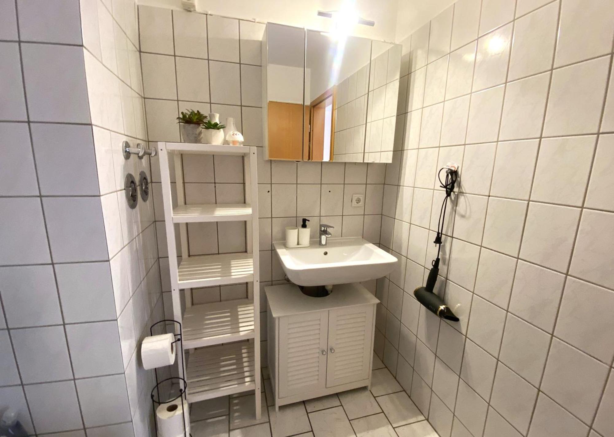 Schoelerberg Apartment Mit Tiefgaragenparkplatz Und Kingsize-Bett Όσναμπρουκ Εξωτερικό φωτογραφία
