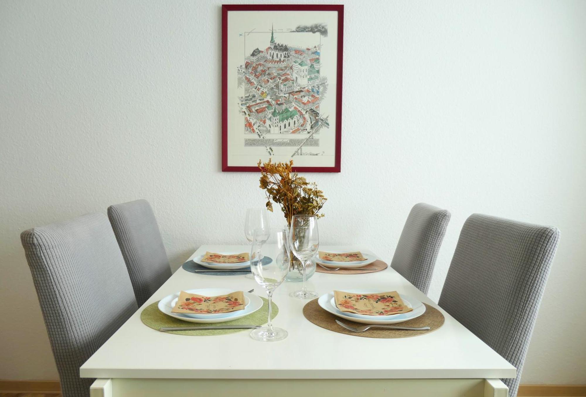 Schoelerberg Apartment Mit Tiefgaragenparkplatz Und Kingsize-Bett Όσναμπρουκ Εξωτερικό φωτογραφία